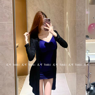 Yokki尤可 V领紧身显胸包臀短裙气质高腰披肩连衣裙 蓝调时刻