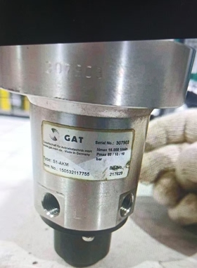 GAT S1-AKM 1144-012-122  S1-AK V01 SP BIM-4802TL东芝机床S1-S