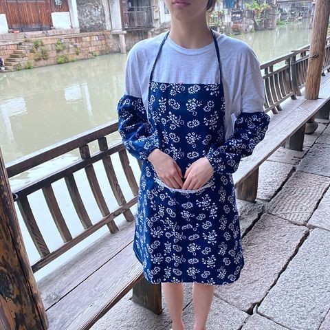 民族风成人挂脖小碎花围裙蓝印花布大口袋围腰农家乐采茶女围兜