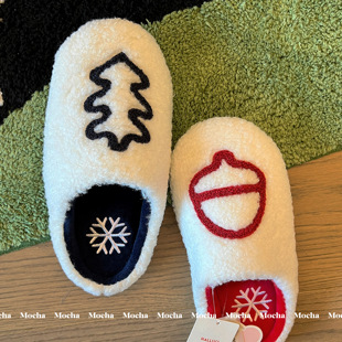 女 保暖防滑软底懒人家居鞋 ins可爱圣诞树卡通刺绣毛绒棉拖鞋 冬季