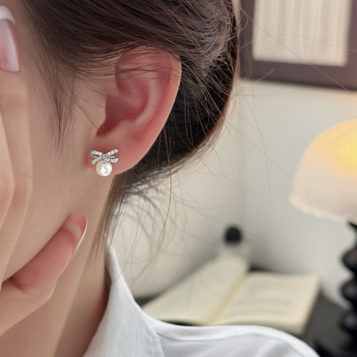 999银针蝴蝶结珠珠耳钉女