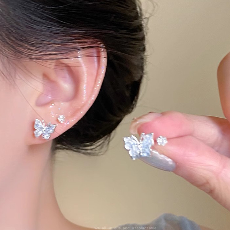 初影蝴蝶925银针百搭气质耳钉