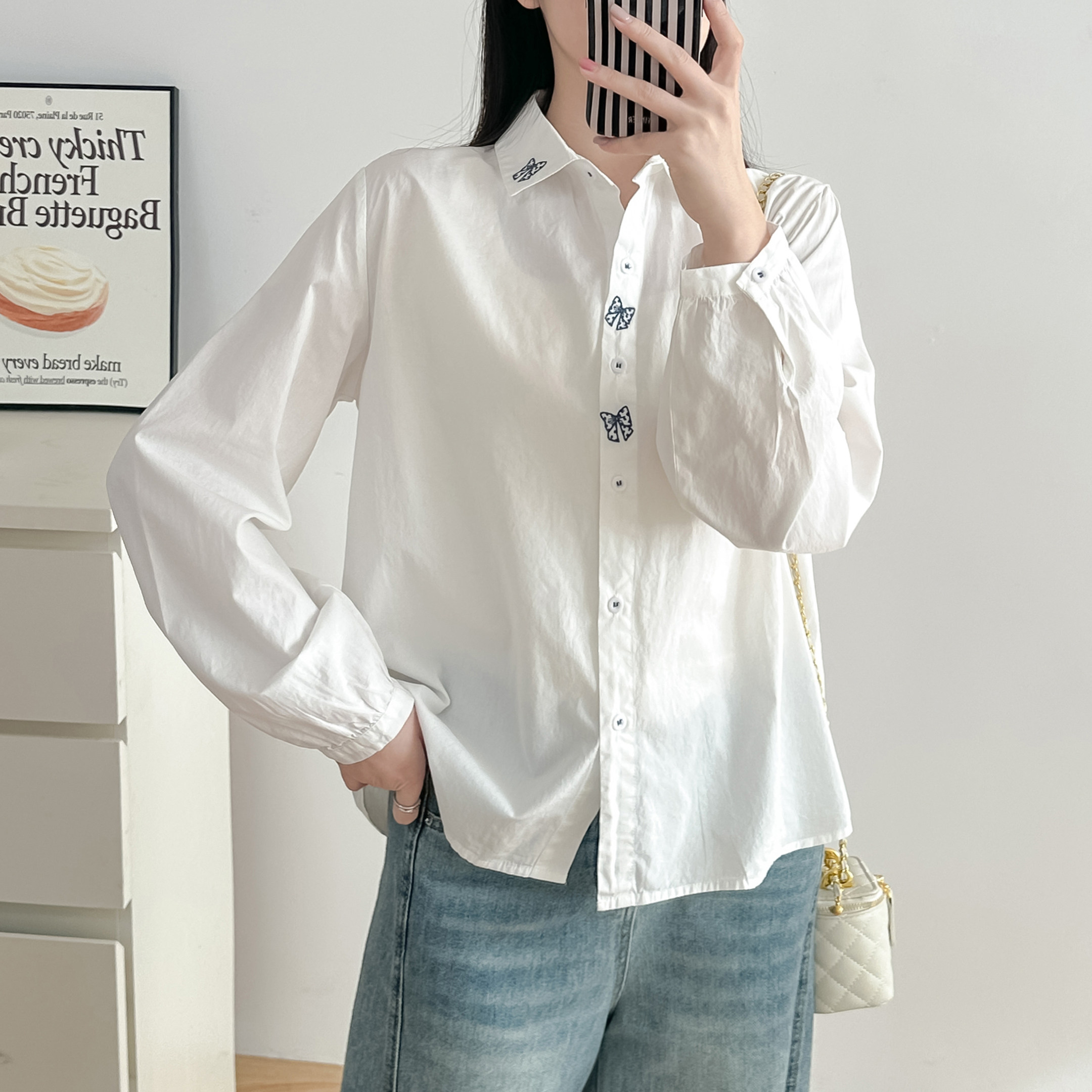 文艺范翻领蝴蝶结刺绣长袖衬衫女百搭白色纯棉上衣修身学生衬衣