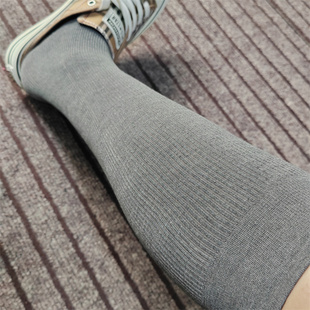 外贸单 竖纹长袜 高筒女袜及膝小腿袜黑色袜子无跟直板袜男女同款