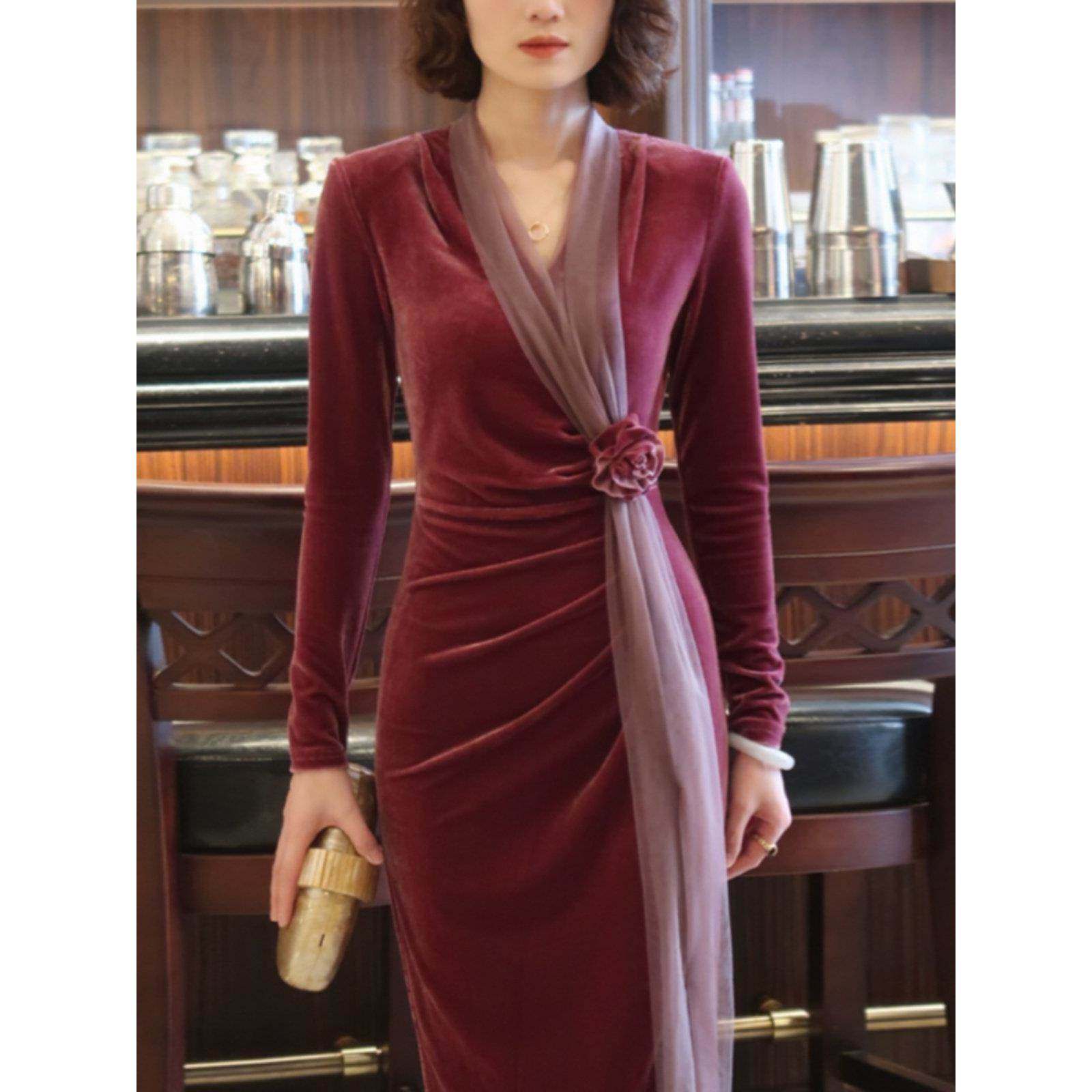 香港丝绒连衣裙女春秋2024新款高级感V领过膝收腰长裙礼服敬酒服,女装/女士精品,连衣裙,淘宝优惠券,粉丝福利购,淘宝优惠卷