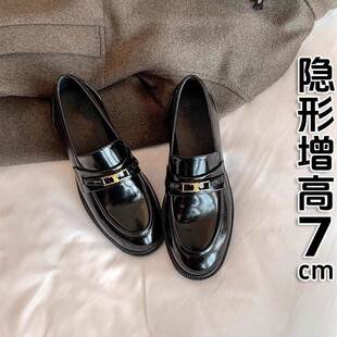 香港英伦风小皮鞋女2025新款凯旋门金扣一脚蹬懒人乐福鞋粗跟单鞋