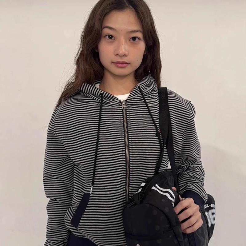 【现货】韩国aeae条纹慵懒风覆古连帽字母刺绣宽松卫衣开衫外套女