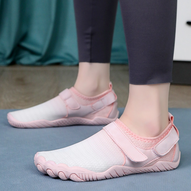 综合室内健身鞋女减震跳绳鞋男轻便跑步机鞋防滑普拉提瑜伽专用鞋