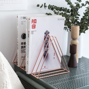 杂志报刊CD三角书架铁艺创意桌面展示架简约小书架特惠微瑕清仓