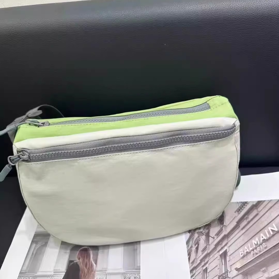 多功能斜挎包进口尼龙布包轻便