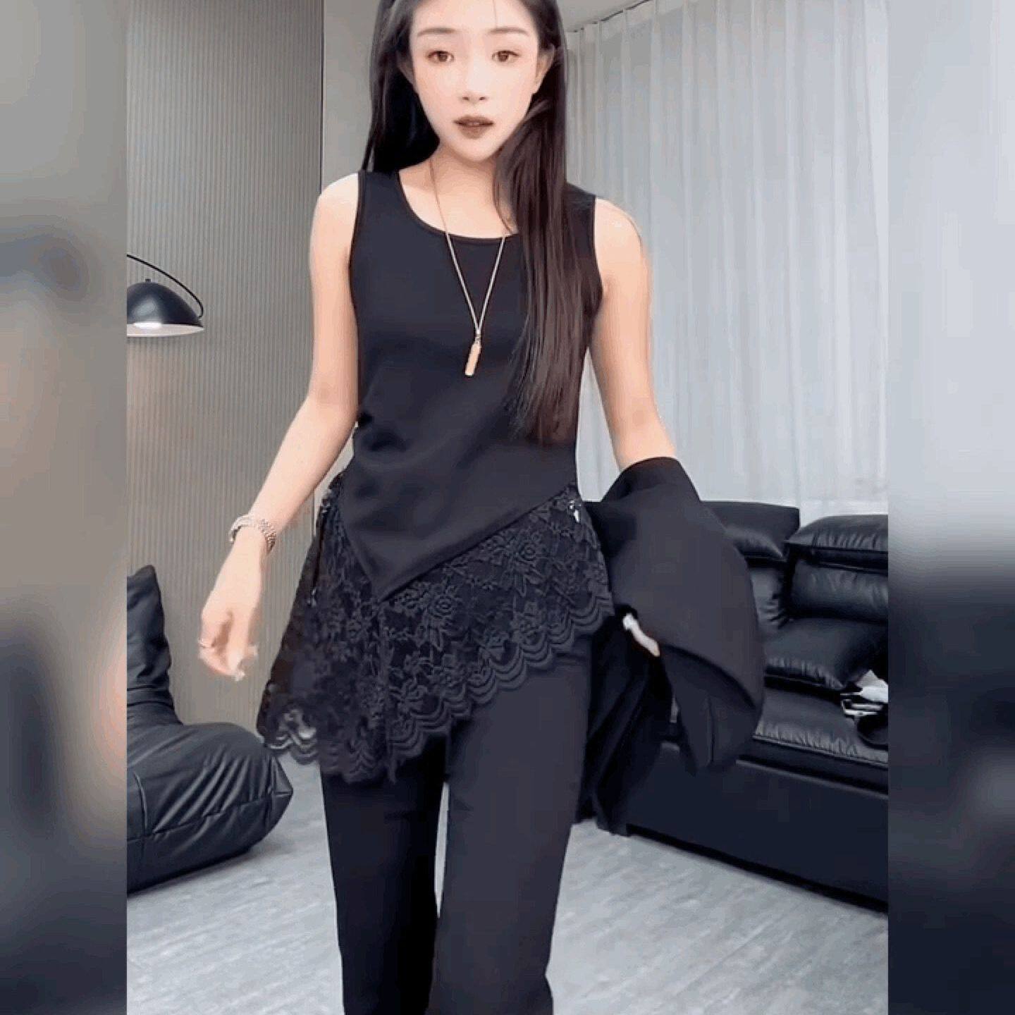 高级感别致蕾丝边中长款开叉吊带背心无袖T恤外穿法式黑色上衣潮