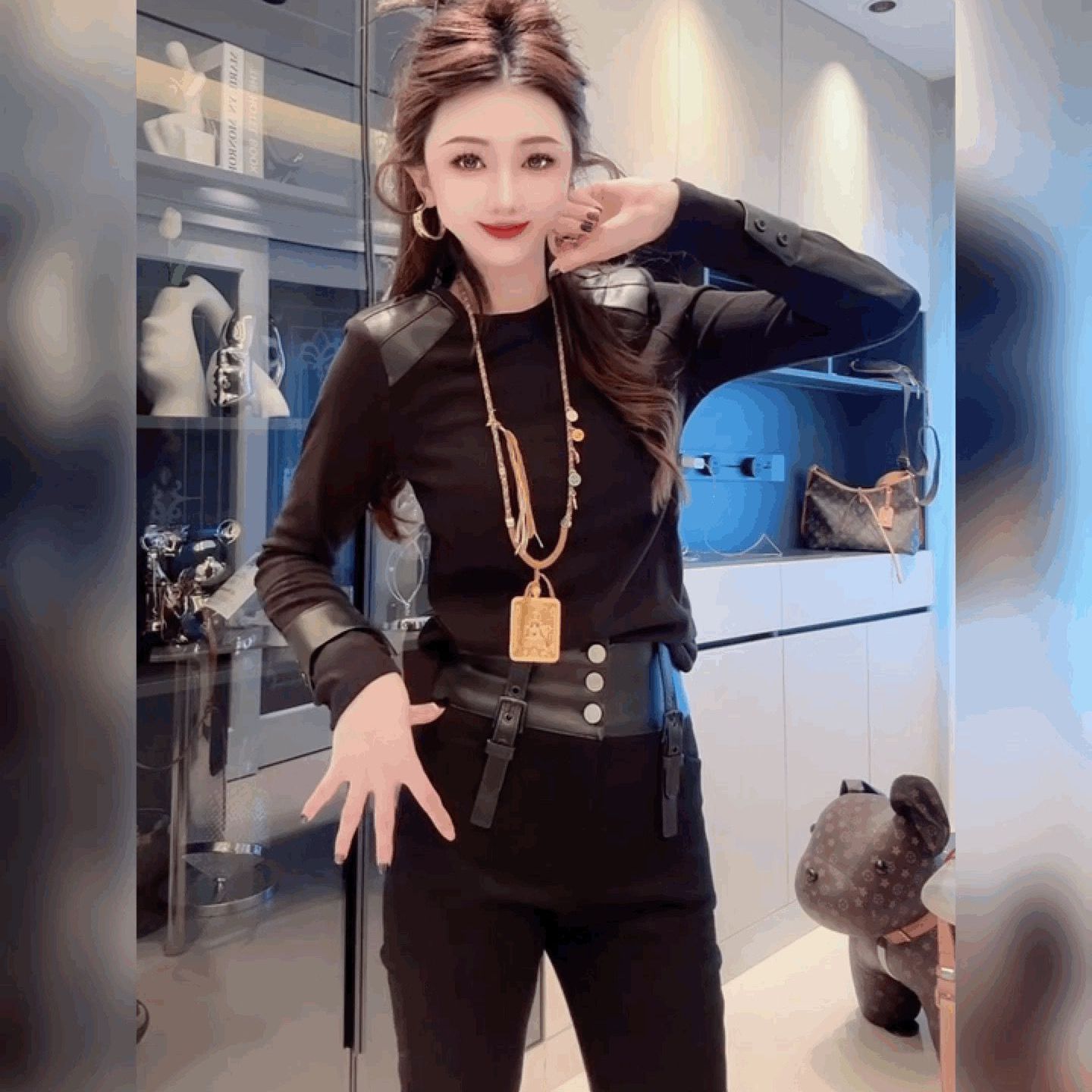 拼PU皮修身显瘦打底衫设计感上衣