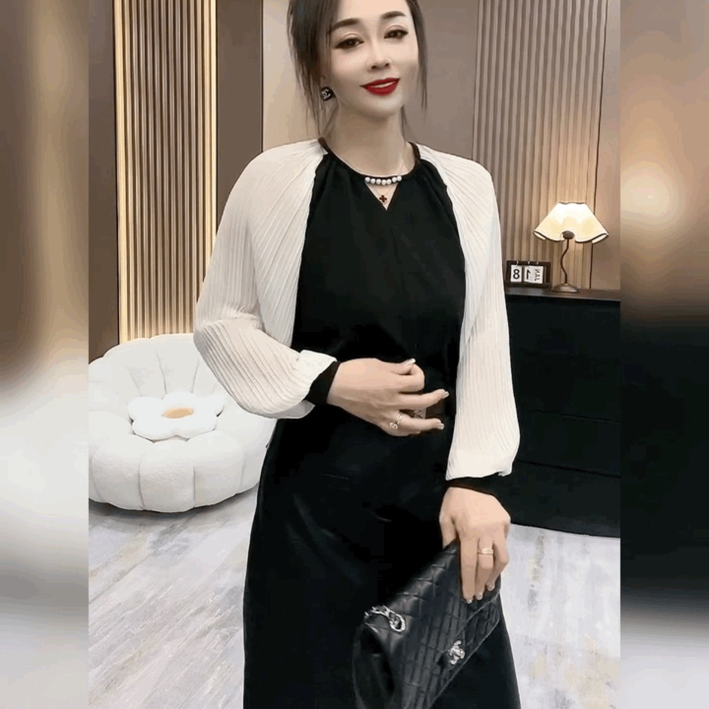 小香风灯笼袖钉珠T恤女压褶雪纺拼接法式长袖圆领黑色上衣打底衫