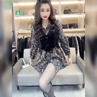 修身百搭打底衫中长款法式POLO领上衣假两件碎花雪纺拼丝绒衬衫女