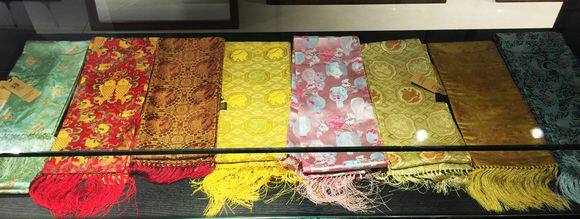蚕丝出国礼品 南京云锦 南京云锦研究所多款颜色图案精品女士围巾