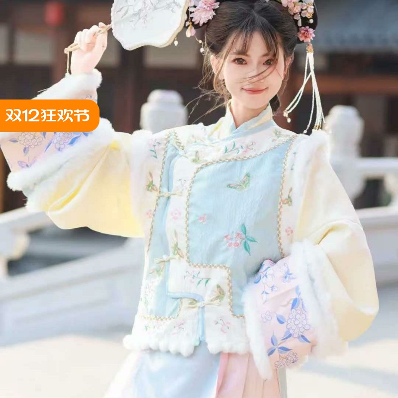 女重工刺绣加绒汉服宫廷格格服