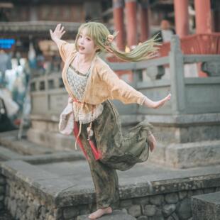 原创汉服女灯笼裤2025夏季日常出街小豆蔻儿和花饮春黄绿套装cos