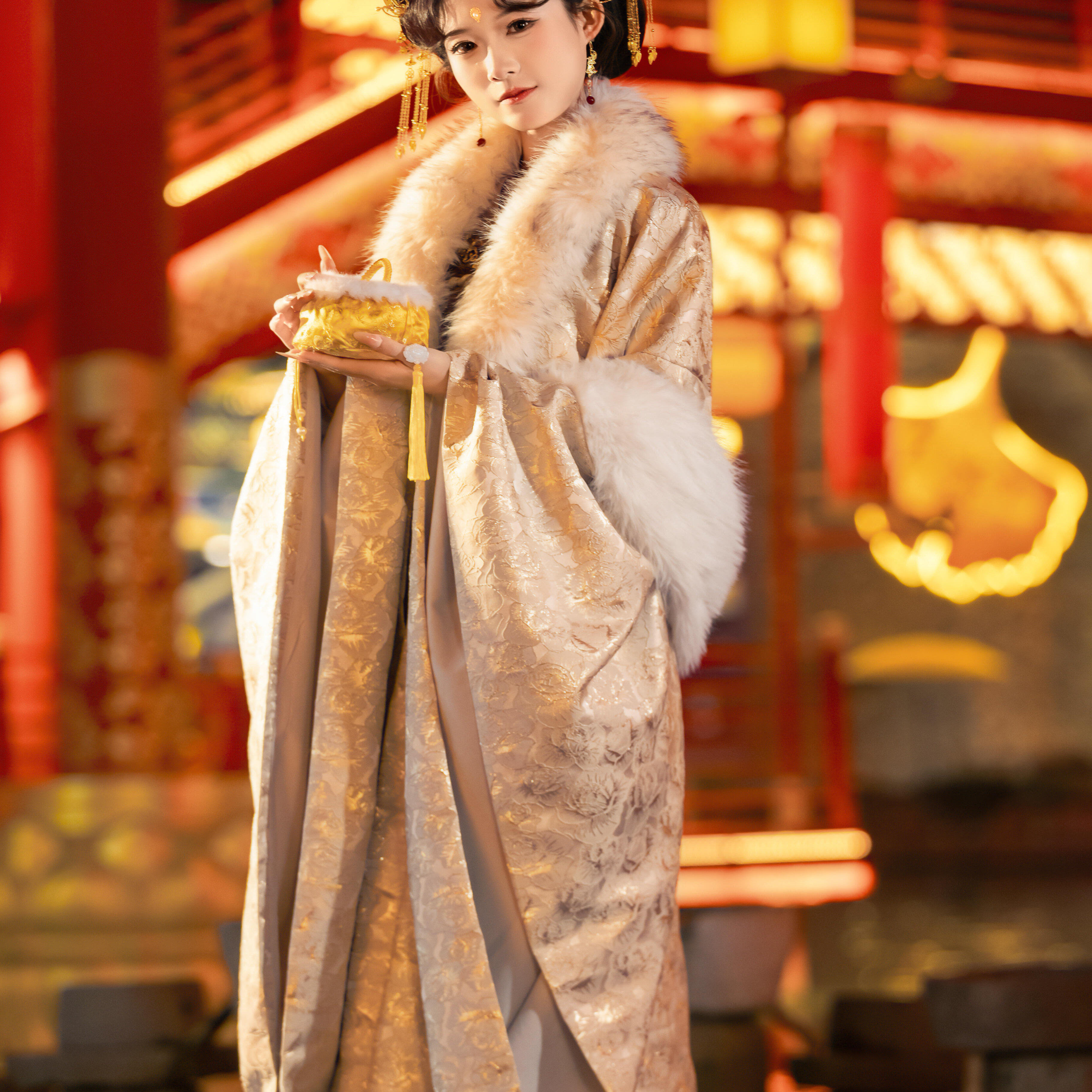 汉服女冬季金奢华上襦齐胸襦裙外套毛领四件套加厚加绒保暖宫廷风,女装/女士精品,汉服套装,淘宝优惠券,粉丝福利购,淘宝优惠卷