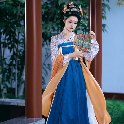一袭汉服惊艳时光古韵自来