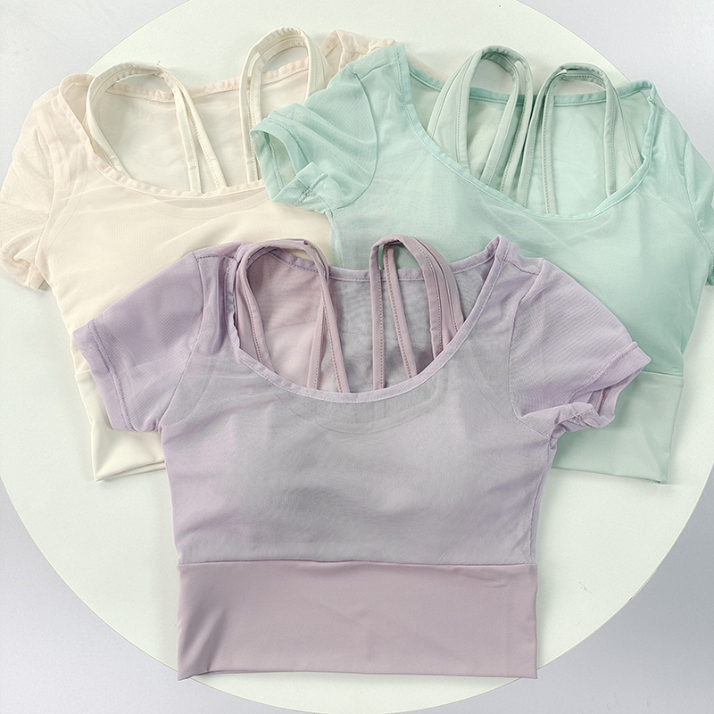 短袖女假两件瑜伽服带胸垫网纱