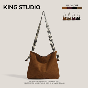 大容量麂皮绒托特包包女2025秋冬新款复古时尚通勤百搭单肩斜挎包