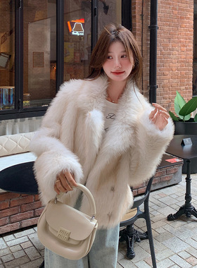 白色短款仿狐狸毛环保皮草女2024秋冬新款韩系名媛小个子毛毛外套