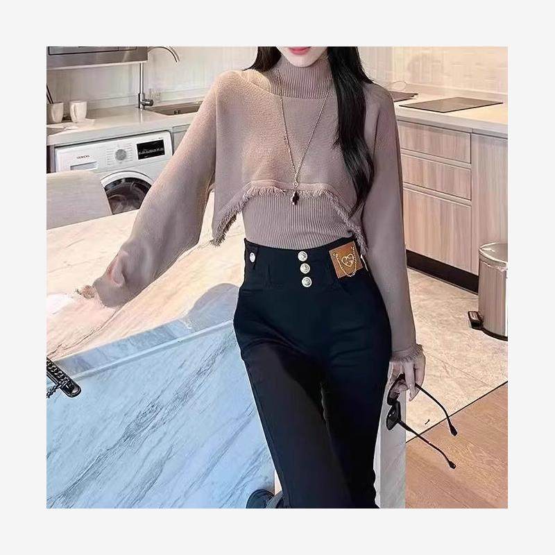 秋新款修身百搭上衣女法式洋气流苏露肩斗篷设计感小众两件套女装