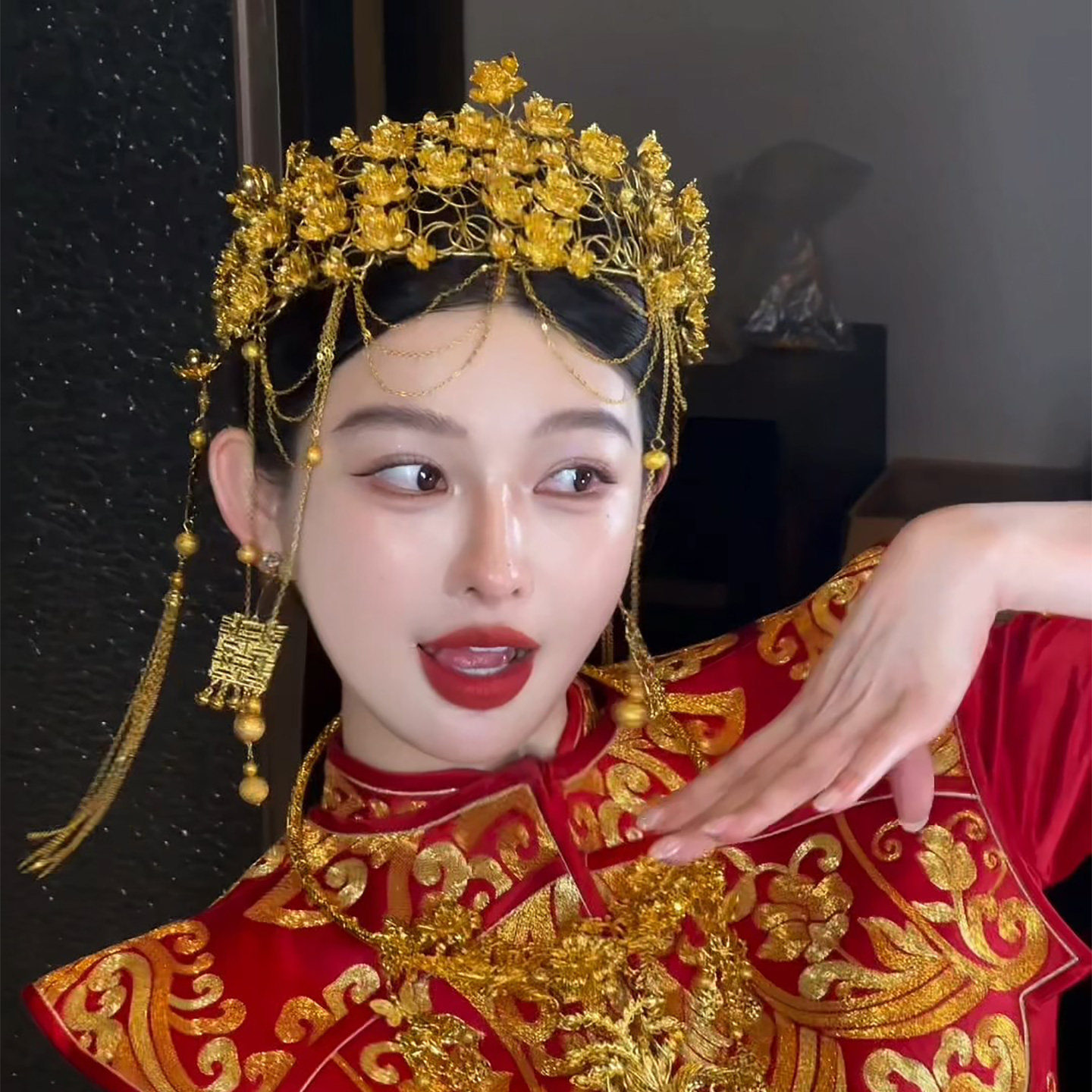 水舞G15282华丽金色流苏新娘头饰汉服婚嫁古典凤冠发簪套装发饰
