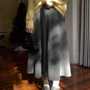 岛知道《雪化松林》秋冬百褶毛呢学院风深灰半身裙