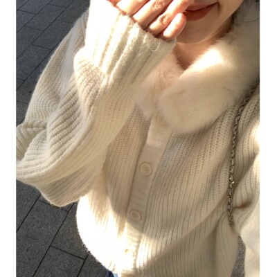 岛知道原创《小雪球》秋冬韩系纯情兔毛领厚实经典款毛衣外套