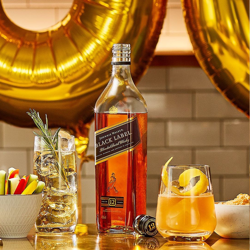 尊尼获加黑方黑牌12年调配苏格兰威士忌 纯黑Johnnie Walker洋酒