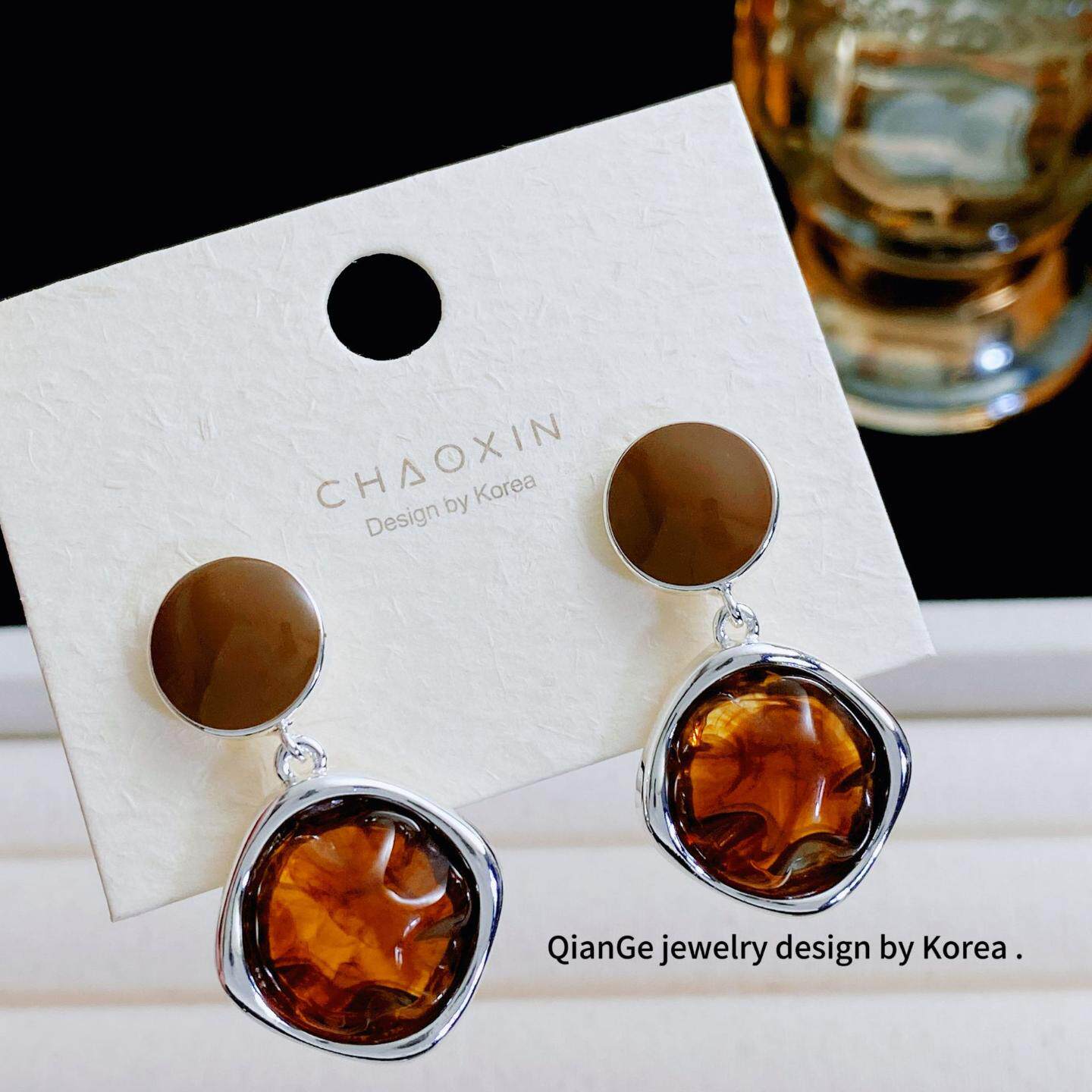超新 美拉德咖色复古不规则琥珀耳环女 s925银针小众时尚百搭耳饰