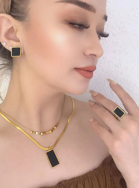 2024新款几何黑色方块项链轻奢欧美个性时尚简约冷淡风双层配饰潮