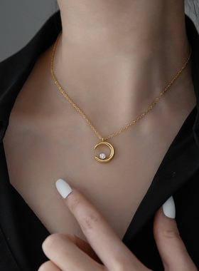 简约复古ins冷淡风月亮水晶项链女锁骨链小众轻奢2023新款不掉色