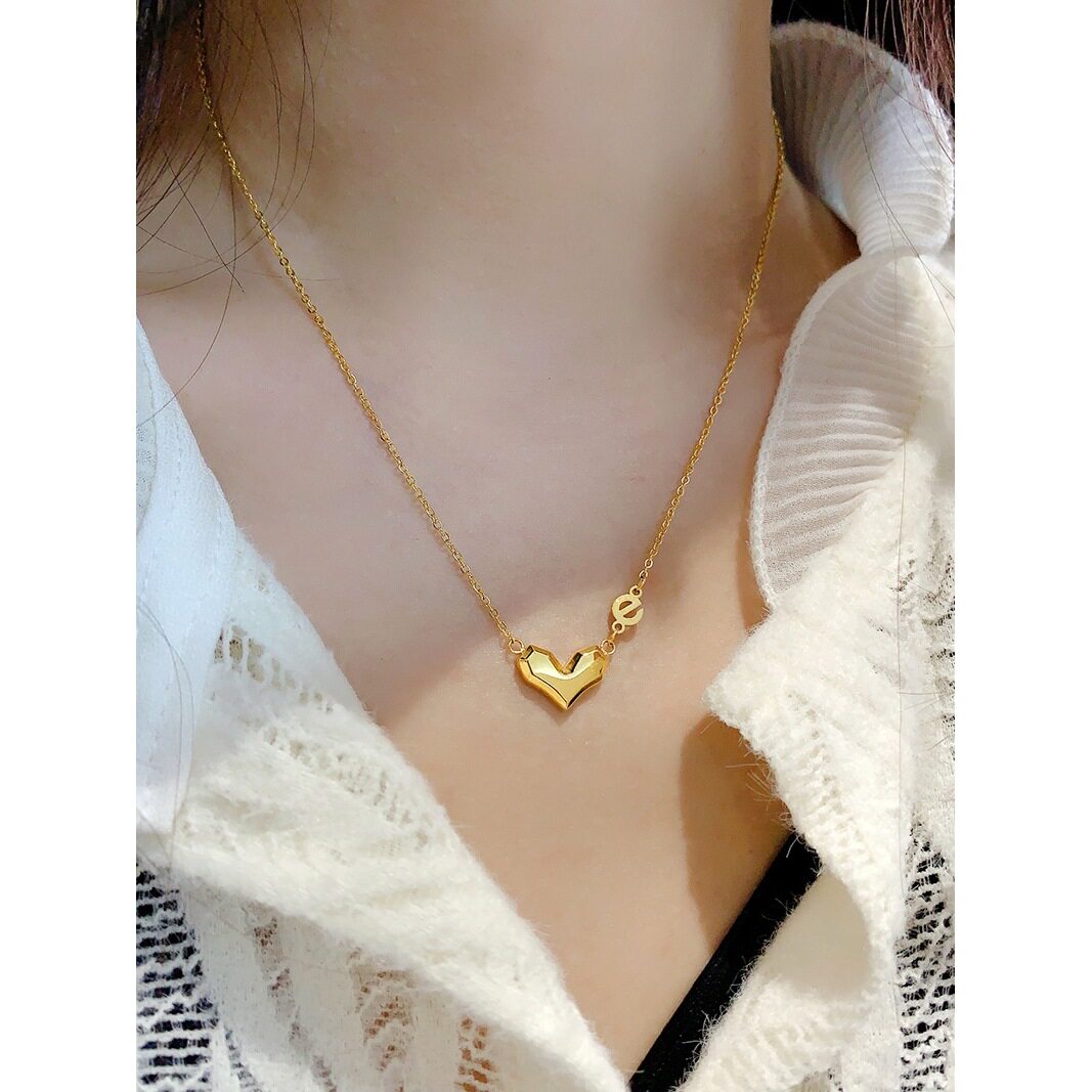 爱你e生项链2024新款爆款轻奢小众锁骨链女高级感颈链钛钢不掉色