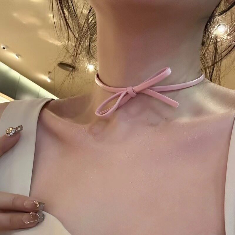 甜酷风皮质蝴蝶结颈链复古辣妹项链小众设计感锁骨链个性风潮项圈