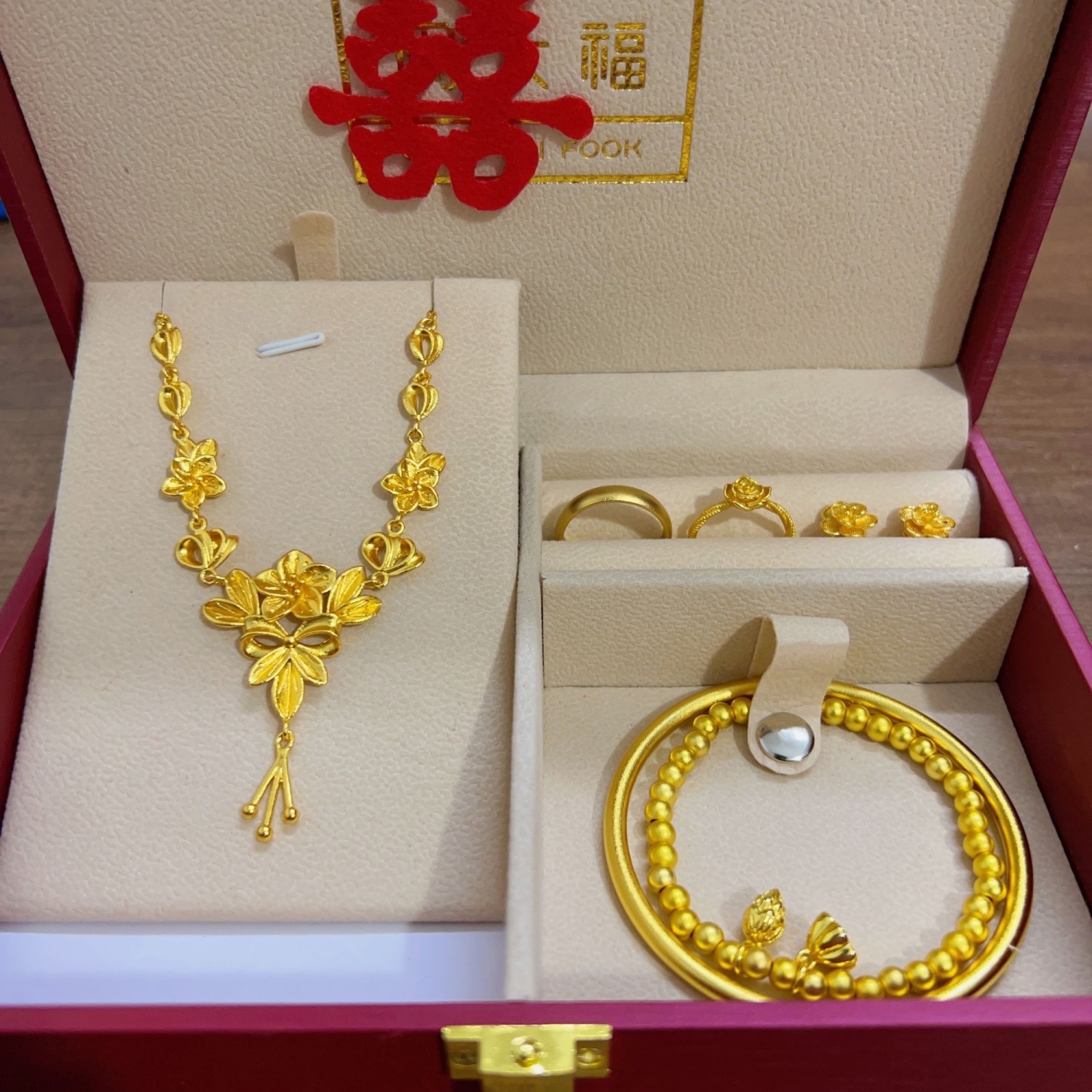 假五金套装高级订婚仿真