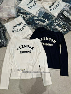 欧洲站3月19日实体店㊣2026春欧货一字领可斜肩字母长袖 T恤女 时尚