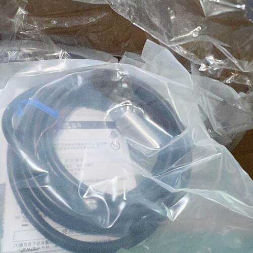 议价E2EW-QX2C212 2M OMS接近开关传感器维修
