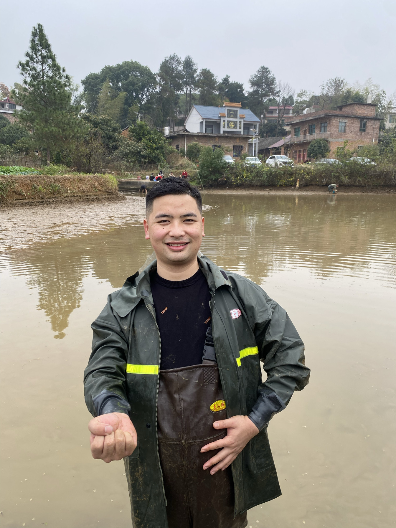 户外抓鱼农用袖口防水雨衣长外套男电动摩托车成人分体雨衣单上衣