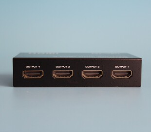 1进4出 HDMI分配器1分四 HDMI分屏器一进四出分线器 SP104M