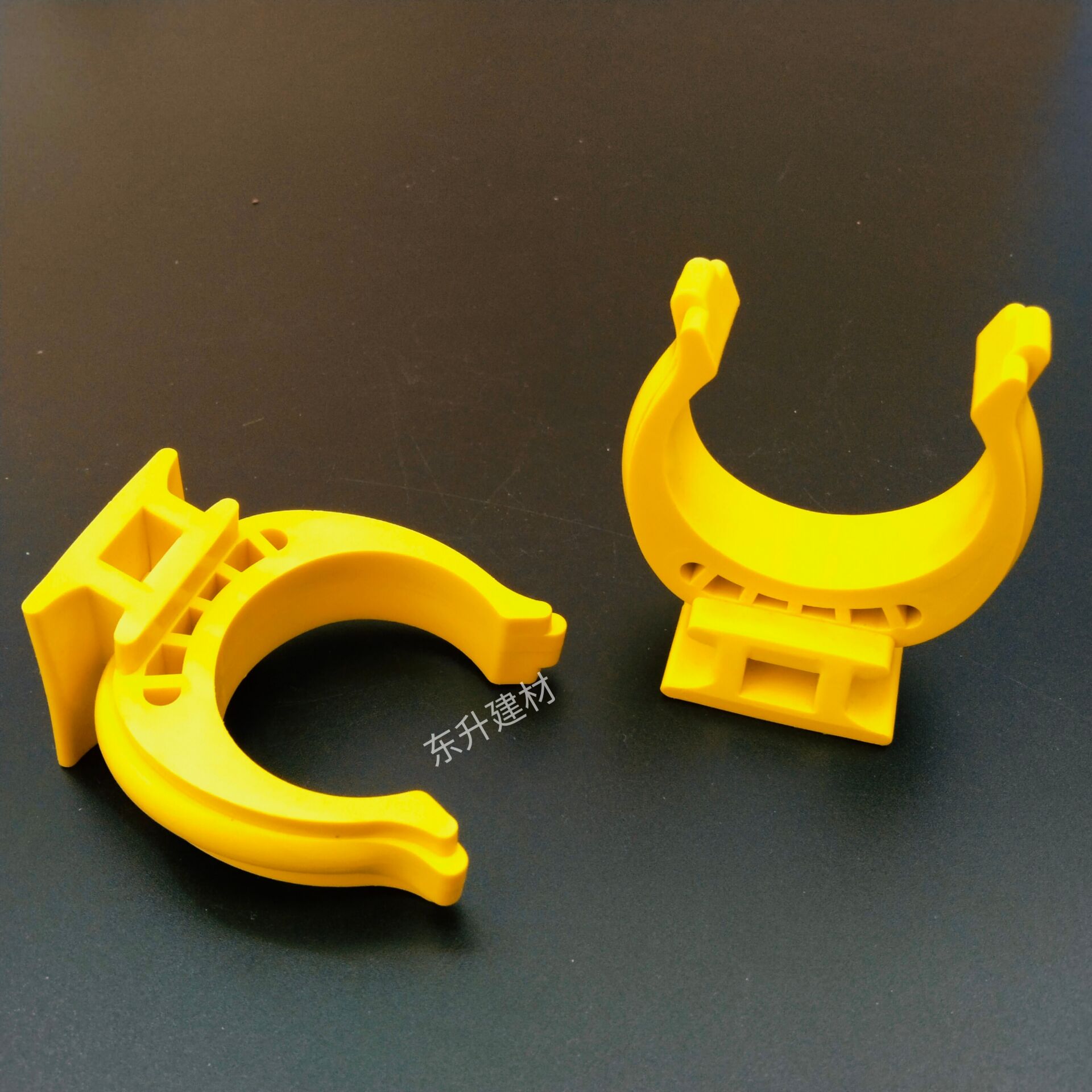 钢跳板卡扣U型塑料卡扣脚手架踏板卡扣压型钢跳板固定卡扣加厚i.