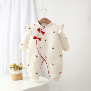 夹棉婴儿连体衣秋女宝保暖哈衣小月龄宝宝衣服春秋薄棉旗袍洋气