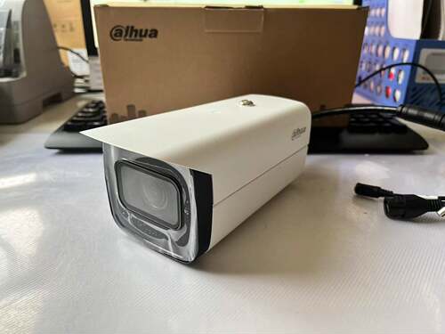 大华变焦200万摄像机枪型