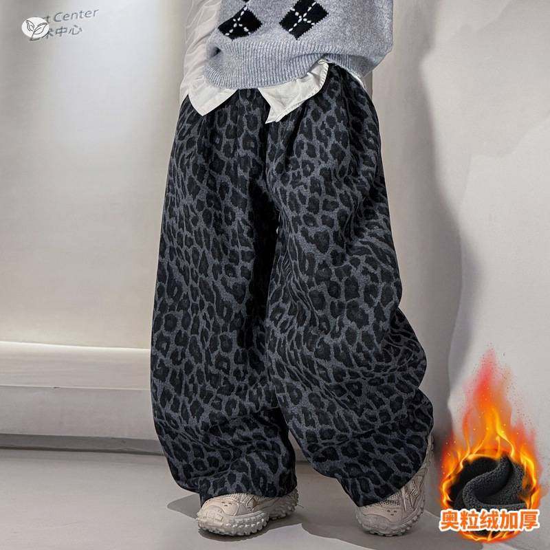 官方正品男童加绒豹纹裤2025年秋冬新款中大儿童休闲弯刀裤潮流阔