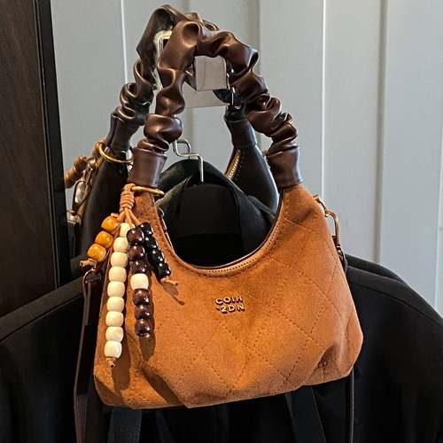 官方正品2025新款冬季时尚百搭斜挎包女式高级感通勤单肩包小众设