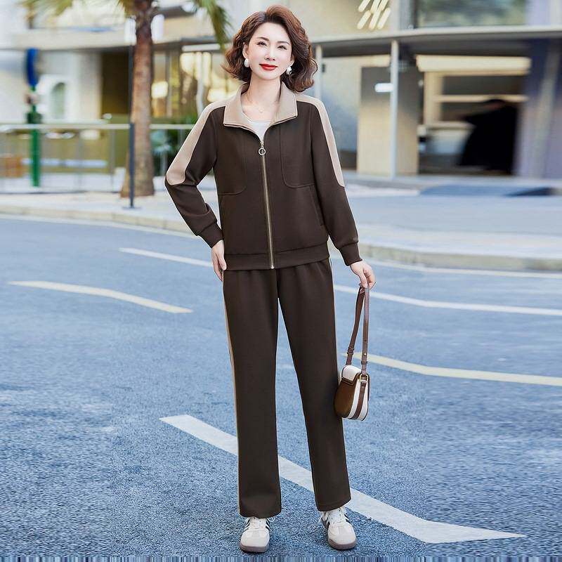 官方正品中年妈妈春装运动套装50岁休闲减龄上衣女中老年2026新款