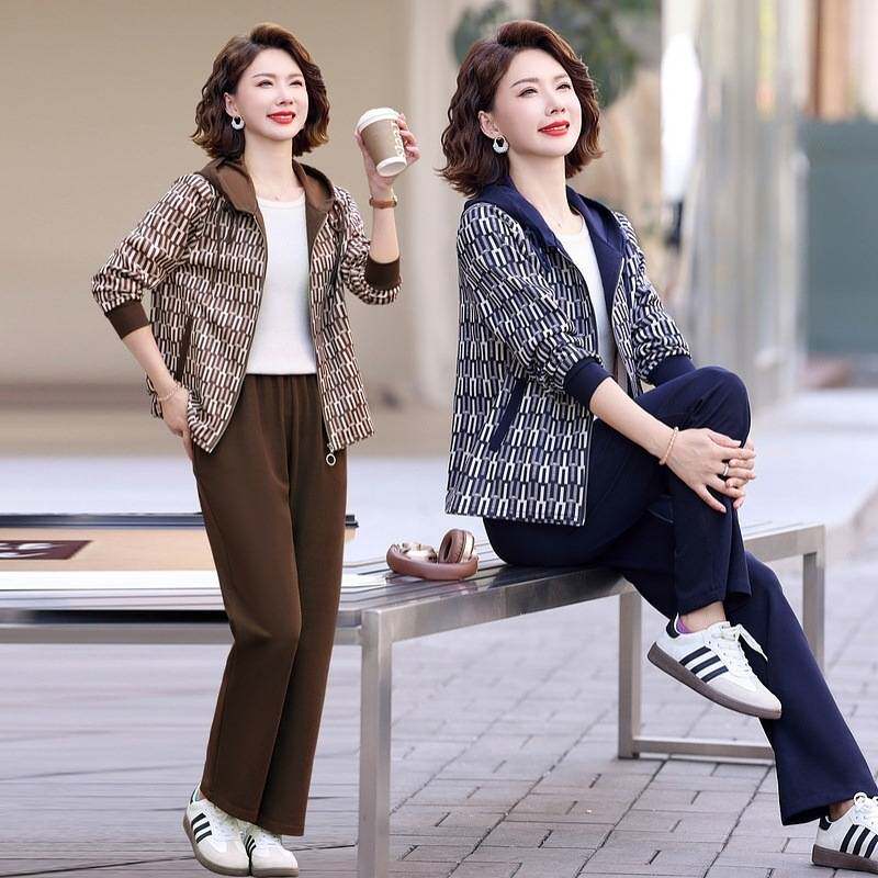 官方正品中年妈妈春秋新款洋气休闲套装中老年女装连帽碎花上衣裤