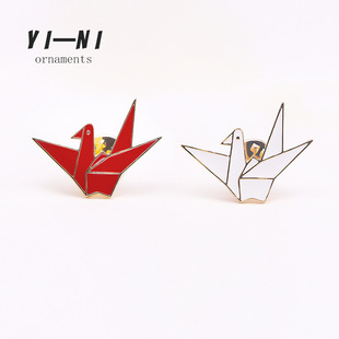 韩版滴油千纸鹤胸针防走光徽章胸花别针简约brooch外套衣饰品