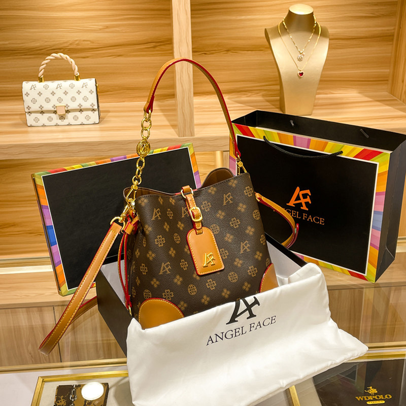 包包女2022新款时尚手提包高级感真皮老花斜挎包百搭大容量水桶包